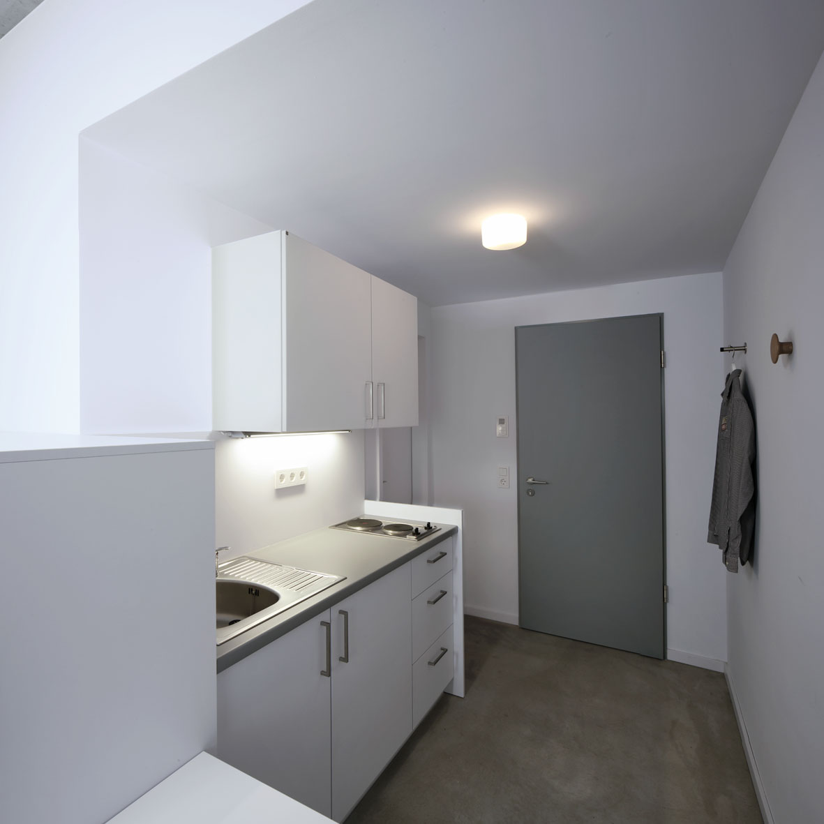 Kitchenette Equipped For Every Good - 12 Great Small Kitchen Designs Living In A Shoebox / Check spelling or type a new query.